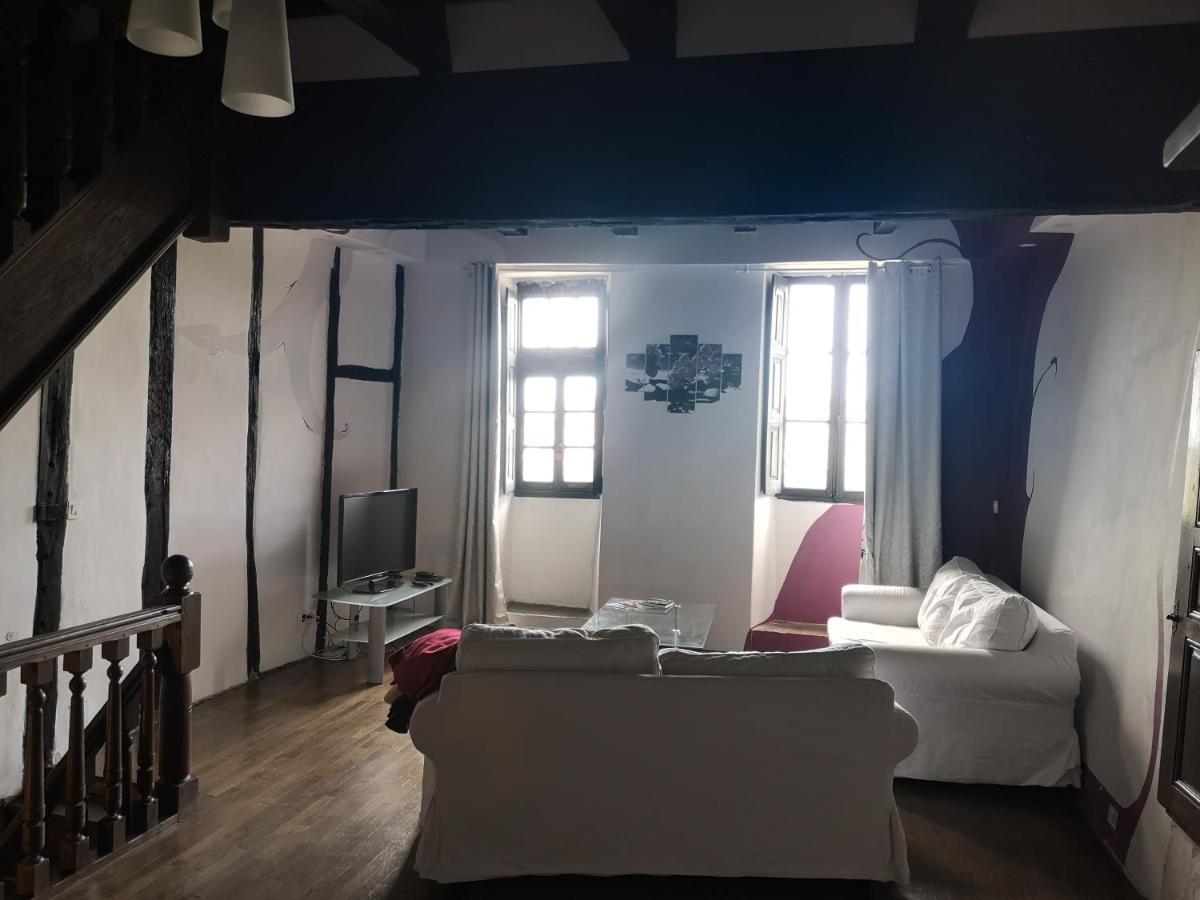 Maison Atypique A Cordes-Sur-Ciel 2 Chambres エクステリア 写真